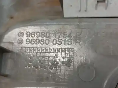 Автозапчасти б/у внутренний свет за renault captur i k9k639 ссылки oem iam 264304513r   Автозапчасти б/у внутренний свет за renault captur i k9k639 ссылки oem iam 264304513r