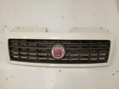 Автозапчастина б/у ПЕРЕДНЯ РЕШІТА для FIAT I DOBLÒ (119)  Посилання на OEM IAM 735482023  