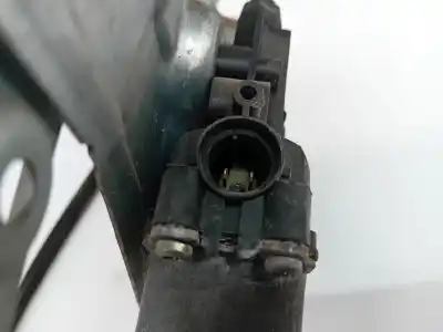 Piesă de schimb auto la mâna a doua mecanism acționare geam fațã dreapta pentru renault clio iii d4f740 referințe oem iam 8200291147  