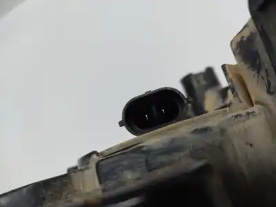 Автозапчастина б/у правий протитуман для kia ceed (cd) d4fe посилання на oem iam 92202j7000  