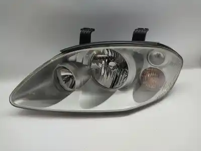 Second-hand car spare part Left Headlight for SSANGYONG RODIUS D/D27DT OEM IAM references 8310121305  