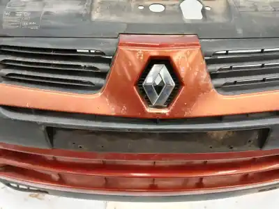 Автозапчасти б/у передний бампер за renault clio ii fase ii (b/cb0) k9k704 ссылки oem iam 7701476554  