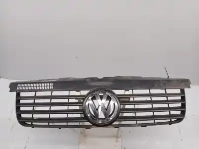 Автозапчастина б/у передня решіта для VOLKSWAGEN T5 TRANSPORTER FURGÓN/COMBI (7H) AXC Посилання на OEM IAM 7H0853653  