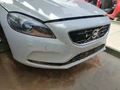 Pièce détachée automobile d'occasion LE PARE-CHOC AVANT pour VOLVO V40 CROSS COUNTRY D5204T6 Références OEM IAM   
