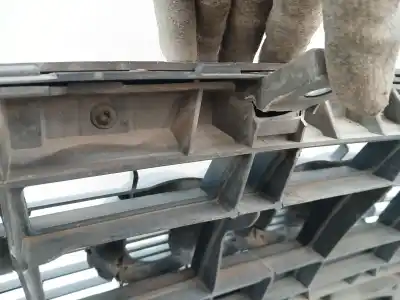 Peça sobressalente para automóvel em segunda mão para choques dianteiro por audi a6 c6 (4f2) 2.0 tdi referências oem iam 4f0807105  