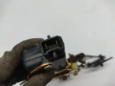 Second-hand car spare part left side door lock for peugeot partner (s2) rhy oem iam references 9138f6  