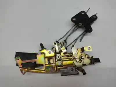 Second-hand car spare part left side door lock for peugeot partner (s2) rhy oem iam references 9138f6  