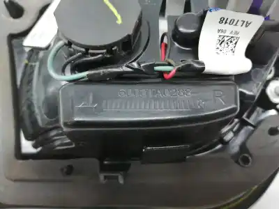 Piesă de schimb auto la mâna a doua lampã interior dreapta spate pentru jeep compass (mp) 55263624 referințe oem iam 55112684ab  
