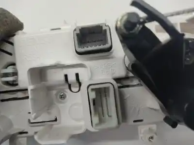 Second-hand car spare part heating / air conditioning control panel for renault captur i h4b408 oem iam references 275101687r  