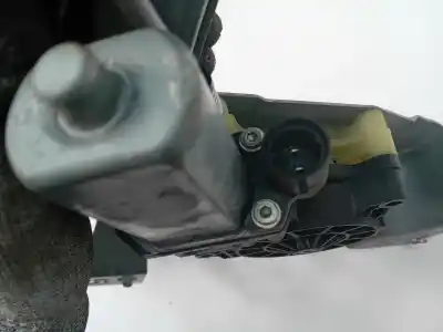 Peça sobressalente para automóvel em segunda mão elevador de vidros dianteira esquerda por renault kangoo ii (f/kw0) k9k872 referências oem iam 807213441r   Peça sobressalente para automóvel em segunda mão elevador de vidros dianteira esquerda por renault kangoo ii (f/kw0) k9k872 referências oem iam 807213441r