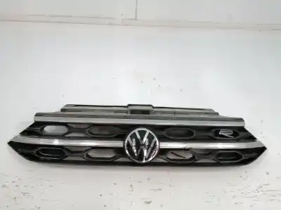 Автозапчасти б/у передняя решетка за volkswagen t-roc (d11) dxdb ссылки oem iam 2ga853651s