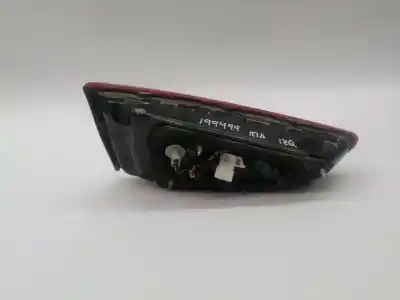 Pezzo di ricambio per auto di seconda mano luce di coda interna destra per kia ceed (cd) g3le riferimenti oem iam 92404j7050  