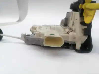 Pezzo di ricambio per auto di seconda mano serratura porta anteriore sinistra per audi a4 b8 (8k2) 2.0 tdi riferimenti oem iam 8j1837015a  
