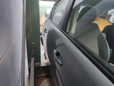 Автозапчасти б/у дверь передняя правая за opel corsa d a12xer ссылки oem iam 93189329  