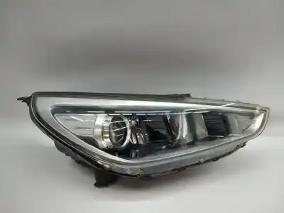 Second-hand car spare part right headlight for hyundai i30 fastback (pde, pden) 1.6 crdi oem iam references 92102g4020
