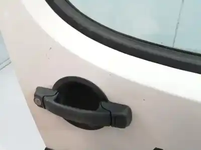 Автозапчасти б/у дверь передняя правая за fiat i doblò (119) d-199a2000 ссылки oem iam 51847705  