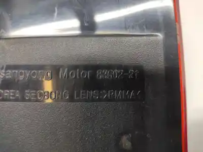 Автозапчастина б/у правий ліхтар для ssangyong rodius d/d27dt посилання на oem iam 8360221310  