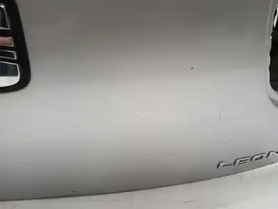 Second-hand car spare part tailgate for seat leon (1m1) 1.6 16 v oem iam references 1m6827025h  