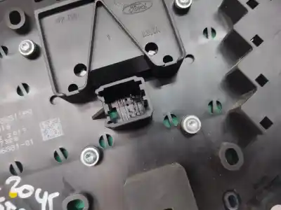 Pezzo di ricambio per auto di seconda mano impianto audio / radio cd per ford fiesta (cnn) xujb riferimenti oem iam 1895834  