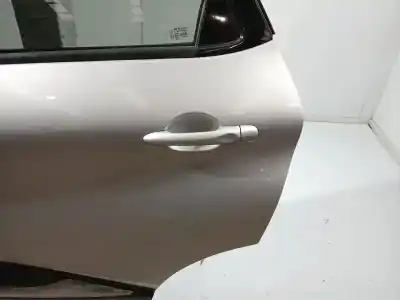 Peça sobressalente para automóvel em segunda mão porta do automóvel traseira esquerda por renault captur i h5f4 referências oem iam 821012117r  