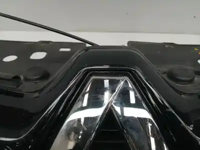 Pezzo di ricambio per auto di seconda mano griglia anteriore per renault captur i h5h470 riferimenti oem iam 623109707r  