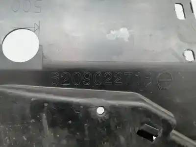 Pezzo di ricambio per auto di seconda mano griglia anteriore per renault captur i h5h470 riferimenti oem iam 623109707r  