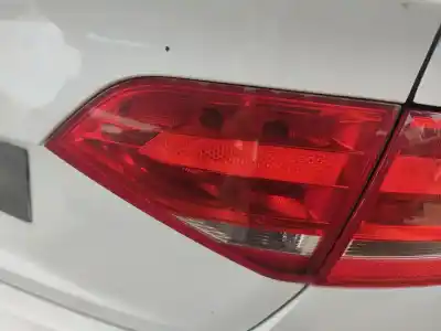 Автозапчасти б/у внутренний правый задний фонарь за audi a4 b8 (8k2) 2.0 tdi ссылки oem iam 8k5945094d
