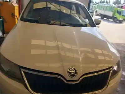 Автозапчастина б/у капок для skoda rapid (nh) cxma посилання на oem iam 5ja823031d