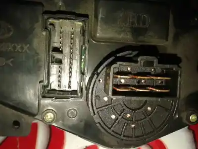 Peça sobressalente para automóvel em segunda mão comando de sofagem (chauffage / ar condicionado)  por kia rio (bc) 1.5 ipanema berlina [1.5 ltr. - 71 kw cat] referências oem iam mbdf9181914 caja 9 