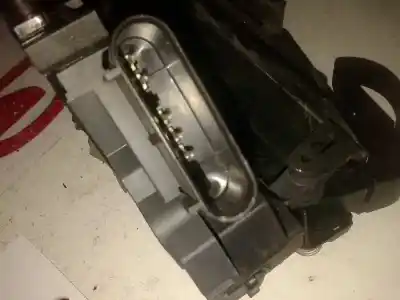 Peça sobressalente para automóvel em segunda mão fechadura da porta dianteira esquerda por ford focus berlina (cap) 2.0 cat referências oem iam 921755105  