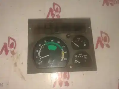 Pièce détachée automobile d'occasion COMPTEUR DE VITESSE TABLEAU DE BORD pour IVECO IVECO DAILY IV PLATFORM/CHASSIS 70C17  Références OEM IAM 6035080110  