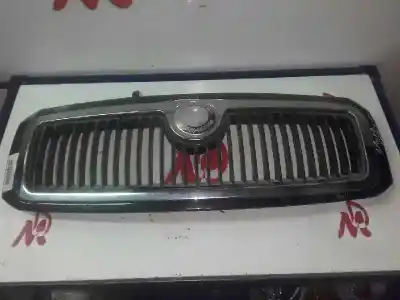 Автозапчастина б/у ПЕРЕДНЯ РЕШІТА для SKODA FABIA (6Y2/6Y3)  Посилання на OEM IAM   