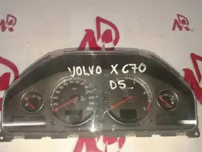 Pièce détachée automobile d'occasion compteur de vitesse tableau de bord pour volvo xc70 2.4 diesel cat références oem iam 8673262 caja 1 