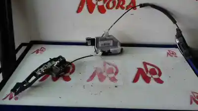 Pezzo di ricambio per auto di seconda mano serratura porta anteriore destra per peugeot 3008 access riferimenti oem iam 26j4000016