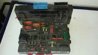 Second-hand car spare part fuse box unit for bmw serie 3 coupe (e92) 320d oem iam references 