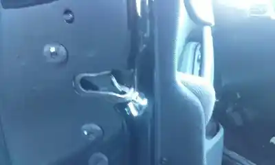 Second-hand car spare part left front door lock for citroen c3 collection oem iam references 