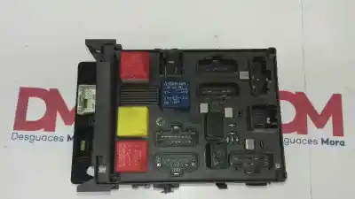 İkinci el araba yedek parçası RÖLE/SIGORTA KUTUSU için RENAULT LAGUNA II (BG0/1_)  OEM IAM referansları 8200190269  
