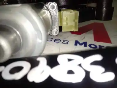 İkinci el araba yedek parçası ön sag pencere regülatörü için skoda superb (3v3) active oem iam referansları 5q0959802b  