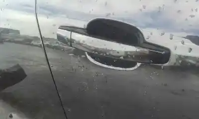 Pezzo di ricambio per auto di seconda mano maniglia esterna anteriore destra per opel mokka edition ecoflex riferimenti oem iam 