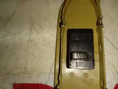 Peça sobressalente para automóvel em segunda mão botão / interruptor elevador vidro traseiro esquerdo por bmw x1 (e84) xdrive 20d referências oem iam   