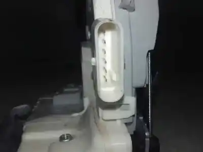 Автозапчасти б/у замок задней правой двери за audi q3 (8ug) attraction quattro ссылки oem iam   