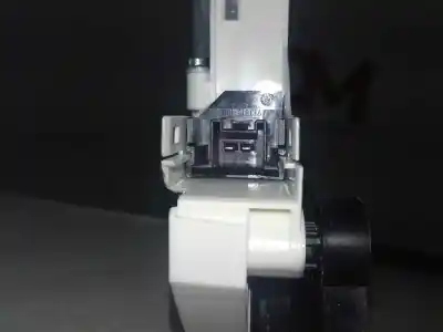 Автозапчастина б/у регулятор скла заднього правого для audi q3 (8ug) attraction quattro посилання на oem iam 8u0839462  