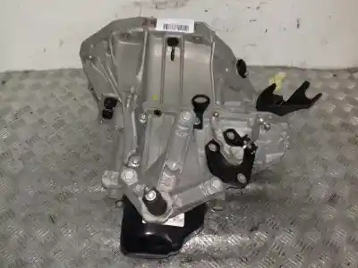 Pezzo di ricambio per auto di seconda mano riduttore per dacia duster ambiance 4x2 riferimenti oem iam jb5189  