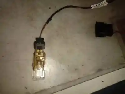 Автозапчастина б/у бардачок для audi a1 (8xk) adrenalin посилання на oem iam   