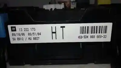 Pezzo di ricambio per auto di seconda mano scatola relè/fusibili per opel astra h gtc sport 101 cv / 74 kw riferimenti oem iam   