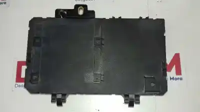Pezzo di ricambio per auto di seconda mano scatola relè/fusibili per opel astra h gtc sport 101 cv / 74 kw riferimenti oem iam   