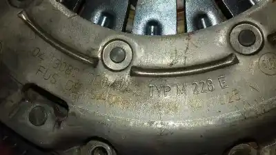 İkinci el araba yedek parçası debriyaj kiti için volkswagen golf v berlina 2.0 tdi oem iam referansları 043082000742  