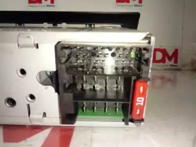 Second-hand car spare part audio system / radio cd for opel combo d kasten l2h1 2.4t oem iam references 7355978470  