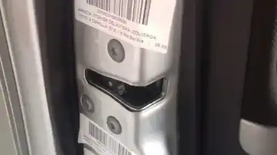 Piesă de schimb auto la mâna a doua încuietoare ușa fațã stânga pentru toyota corolla (e12) 1.6 16v referințe oem iam 