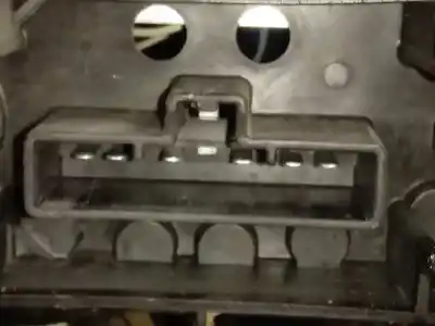 Автозапчасти б/у правый задний фонарь за ford focus c-max (cap) ghia (d) ссылки oem iam   